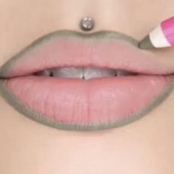 Jeffree Star Cosmetics "DIRTY MONEY" Velour Lip Liner NIB Grey Green Matte - Picture 13 of 13